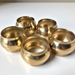 5 Metal Napkin Rings Gold Tone Round Ribbed Edges Vintage Preowned 1.5” Opening
